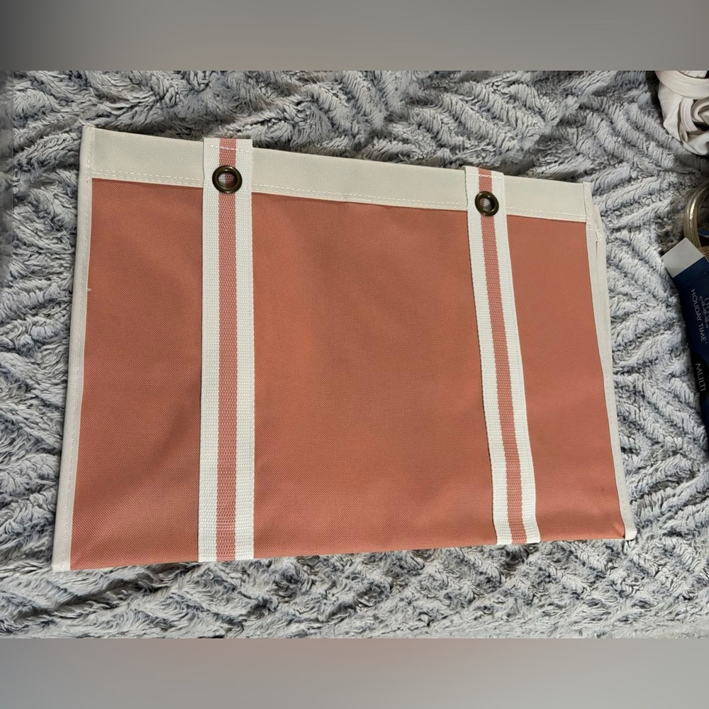 Thirty-One Wearable Large Utility Tote Coral Peach